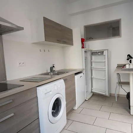 Belle Etape: Cozy 3-Star Residence in Beziers City Center Exterior photo