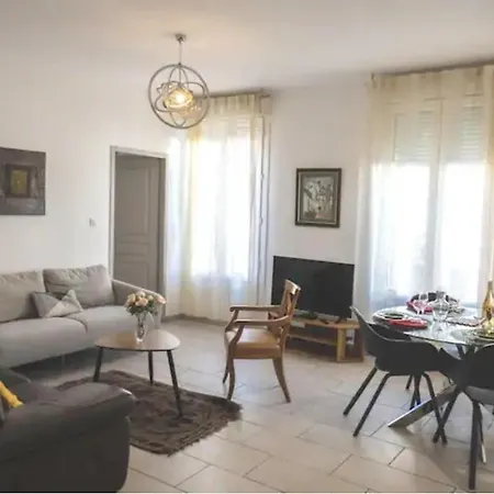 Belle Etape: Cozy 3-Star Residence in Beziers City Center Exterior photo