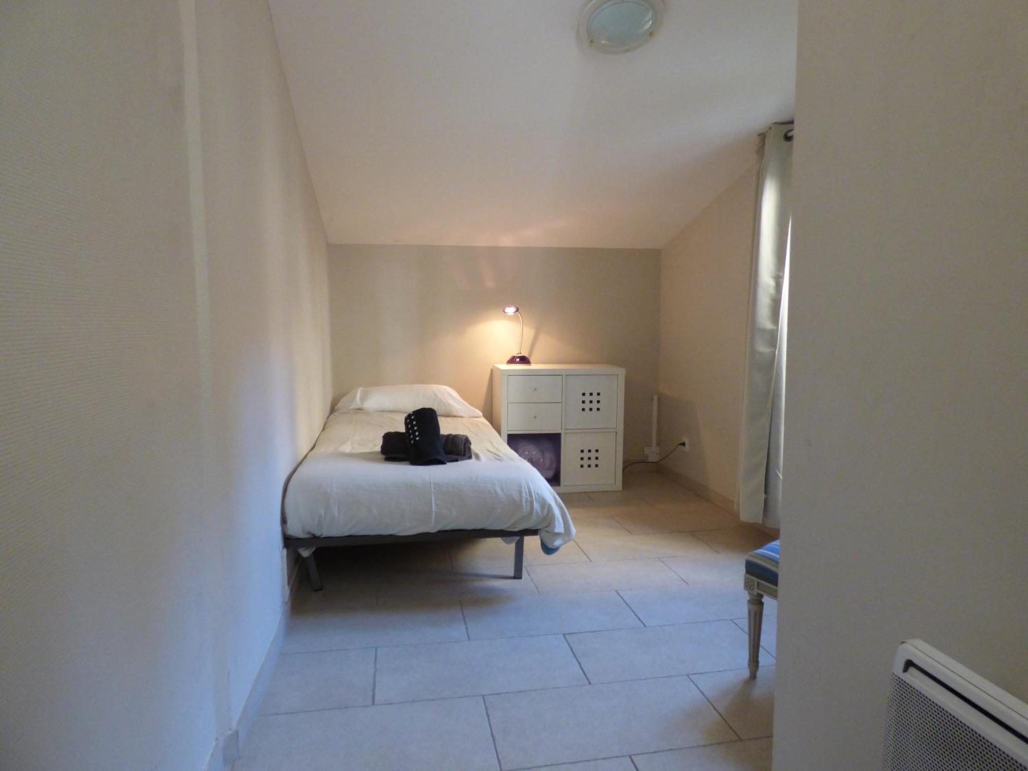 Saëns 2-t4 De Plein Pied Avec Balcon - Garage Privé Optionnel - Centre Historique Et Plages à 16km ! Apartamento